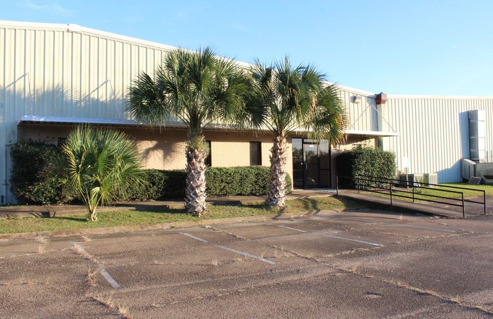 Flowood Drive: 3670 Flowood Drive, Brandon, MS 39042
